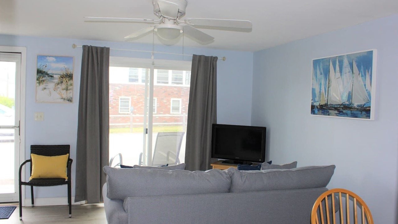 Photo of Livingroom in Wells Beach