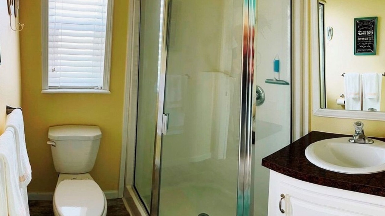 Photo of Bathroom in Nettles Island