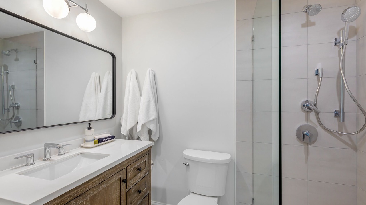 Photo of Bathroom in Truman Annex