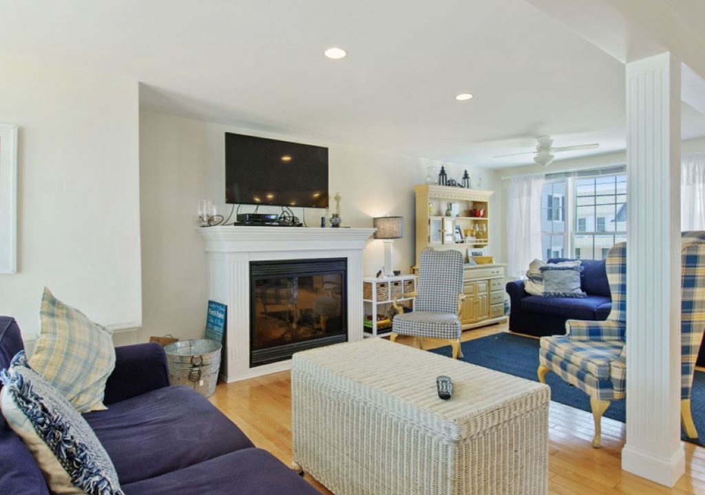 Photo of Livingroom in Wells Beach
