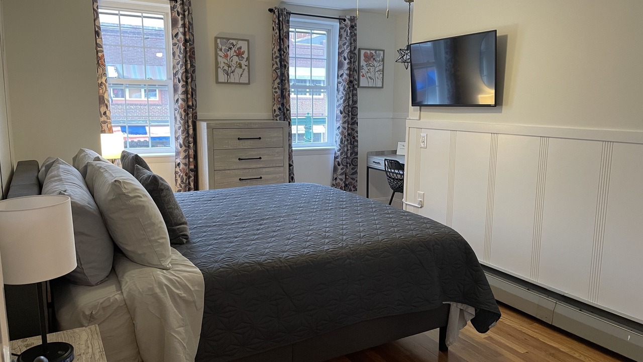 Photo of Bedroom in Ellsworth