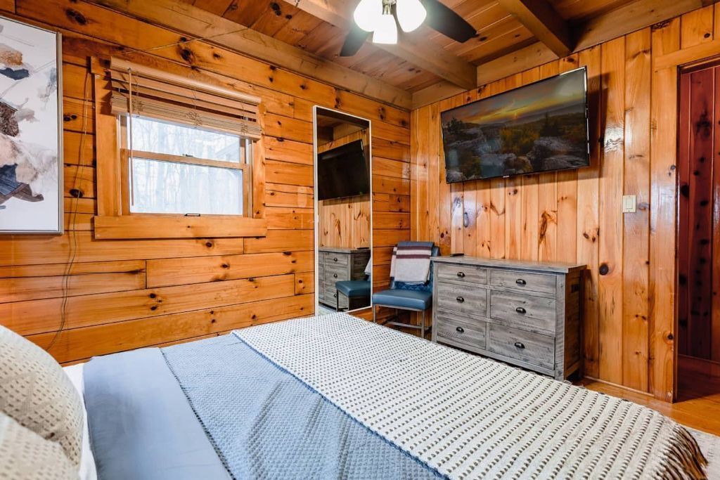 Photo of Bedroom in Halltown