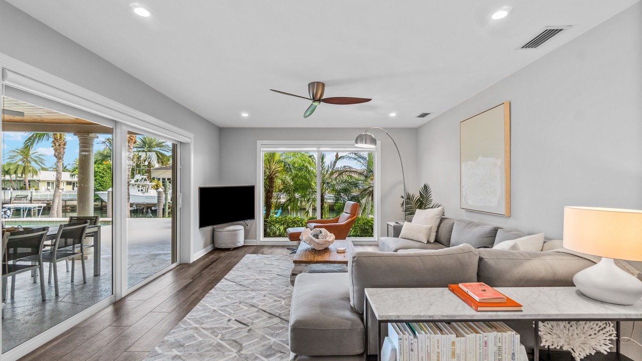 Photo of Livingroom in Singer Island