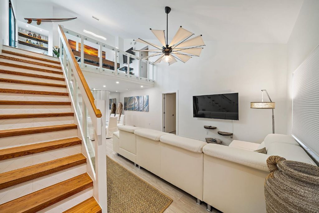 Photo of Livingroom in Bella Vista