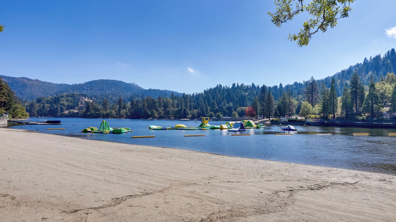 Photo of Others in Crestline