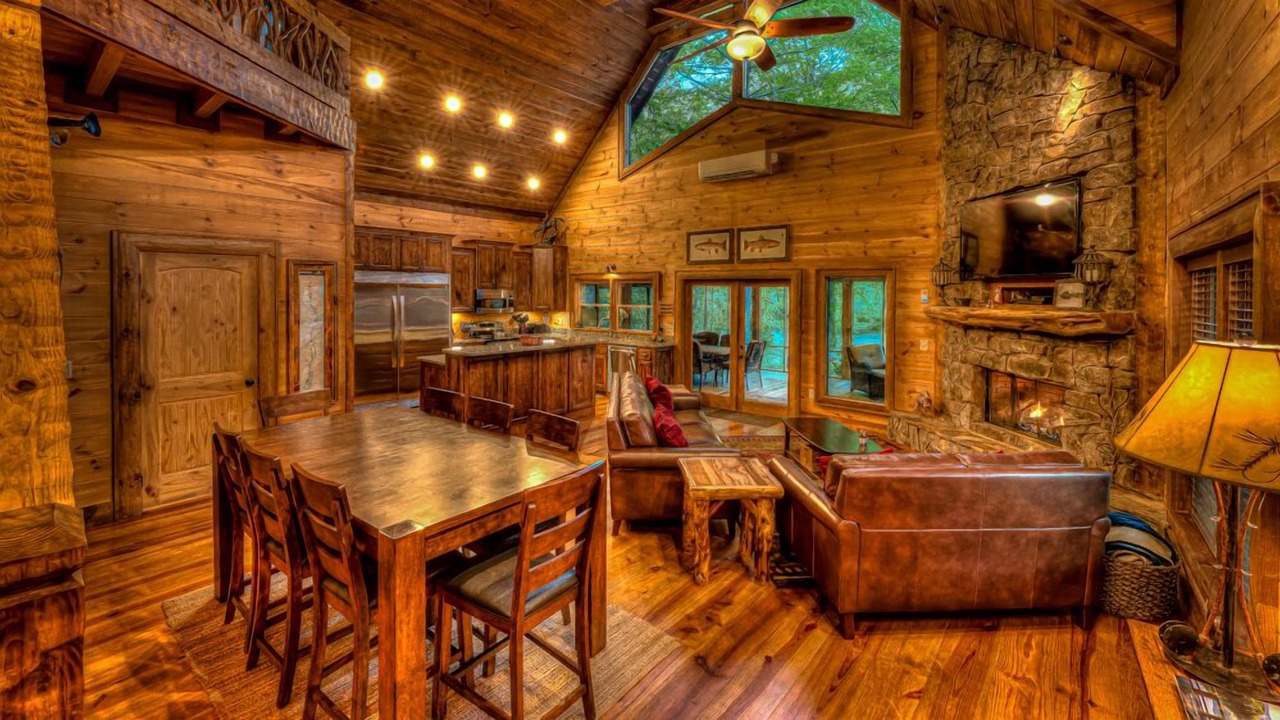 Photo of Livingroom in Mineral Bluff