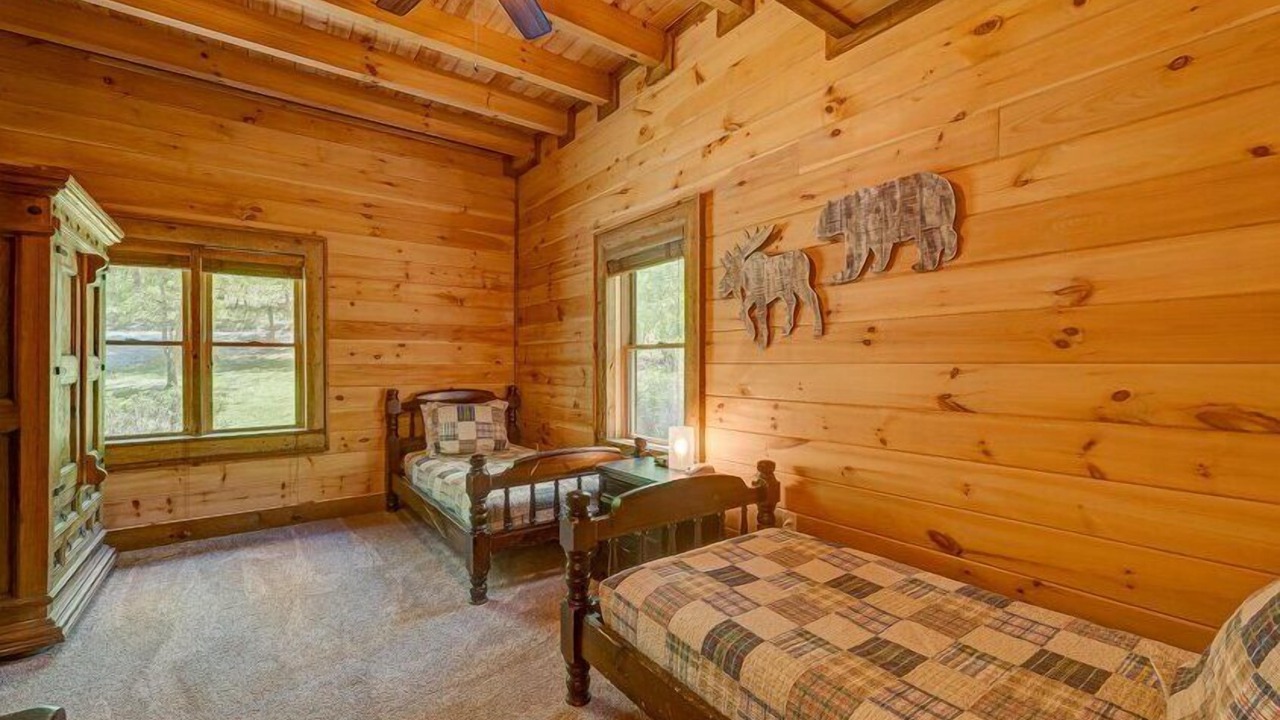 Photo of Bedroom in Mineral Bluff