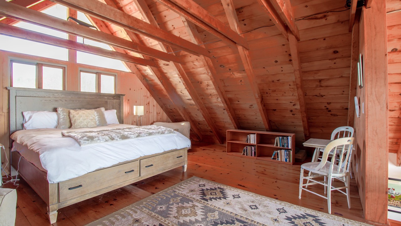 Photo of Bedroom in Waldoboro