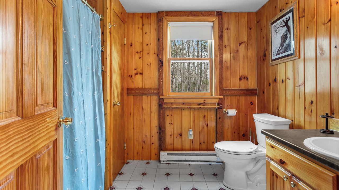 Photo of Bathroom in Orland