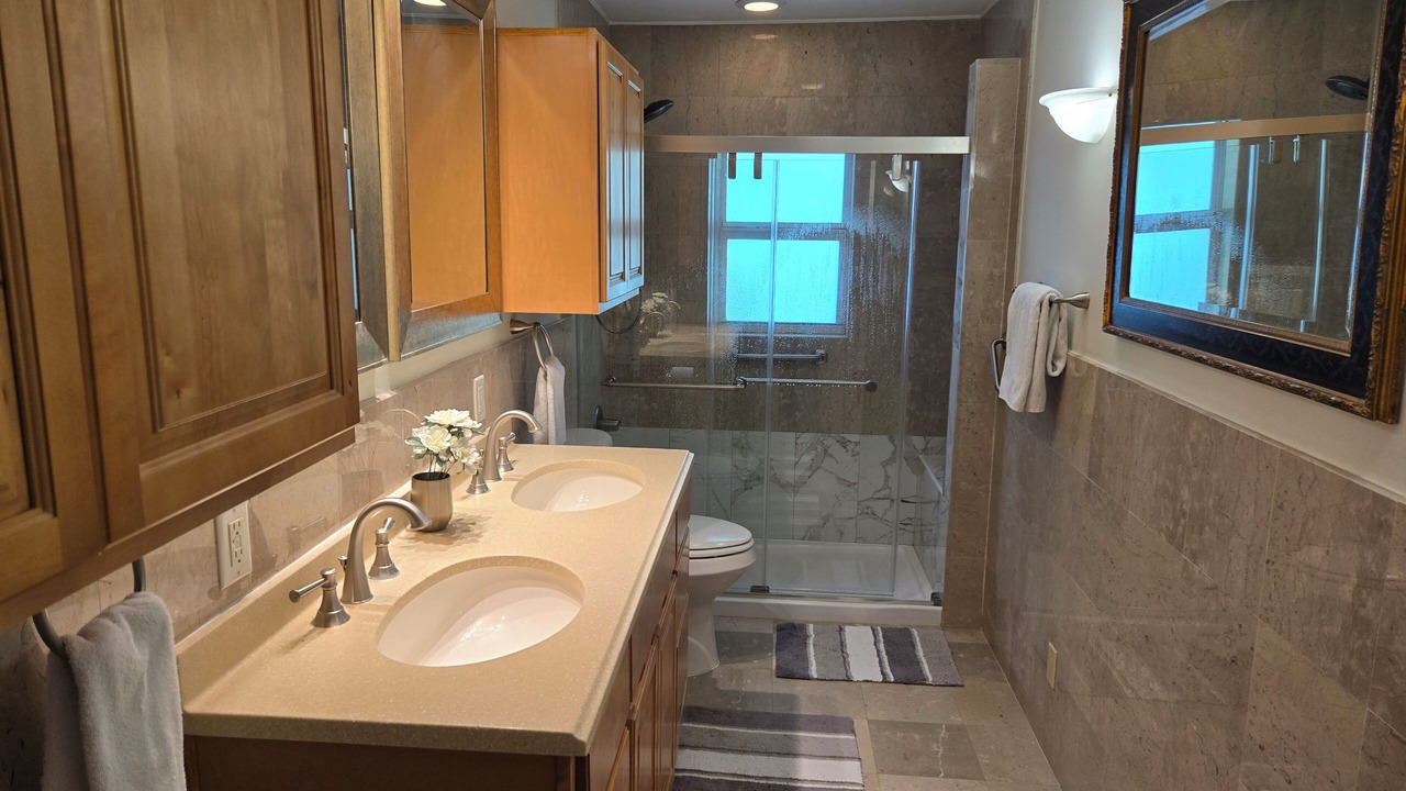 Photo of Bathroom in Central Beach