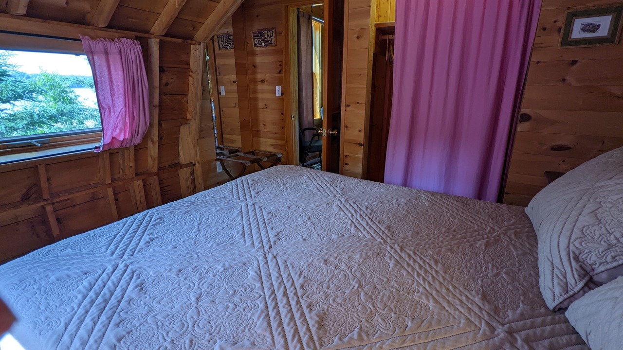 Photo of Bedroom in Brooksville