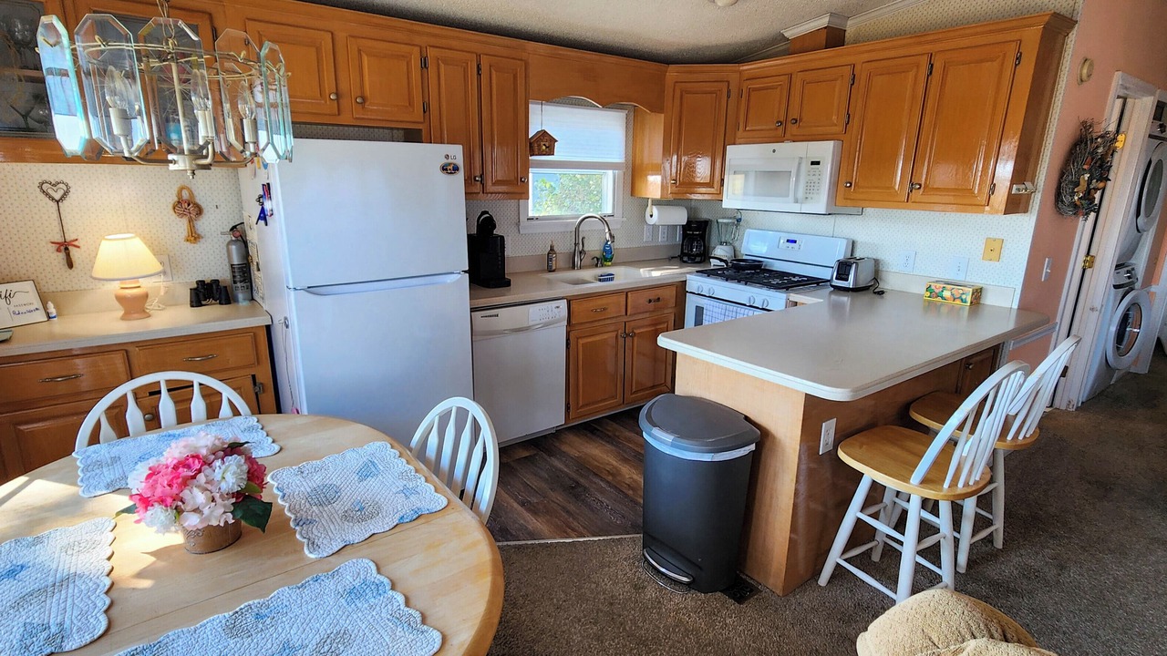 Photo of Kitchen in Assateague Pointe