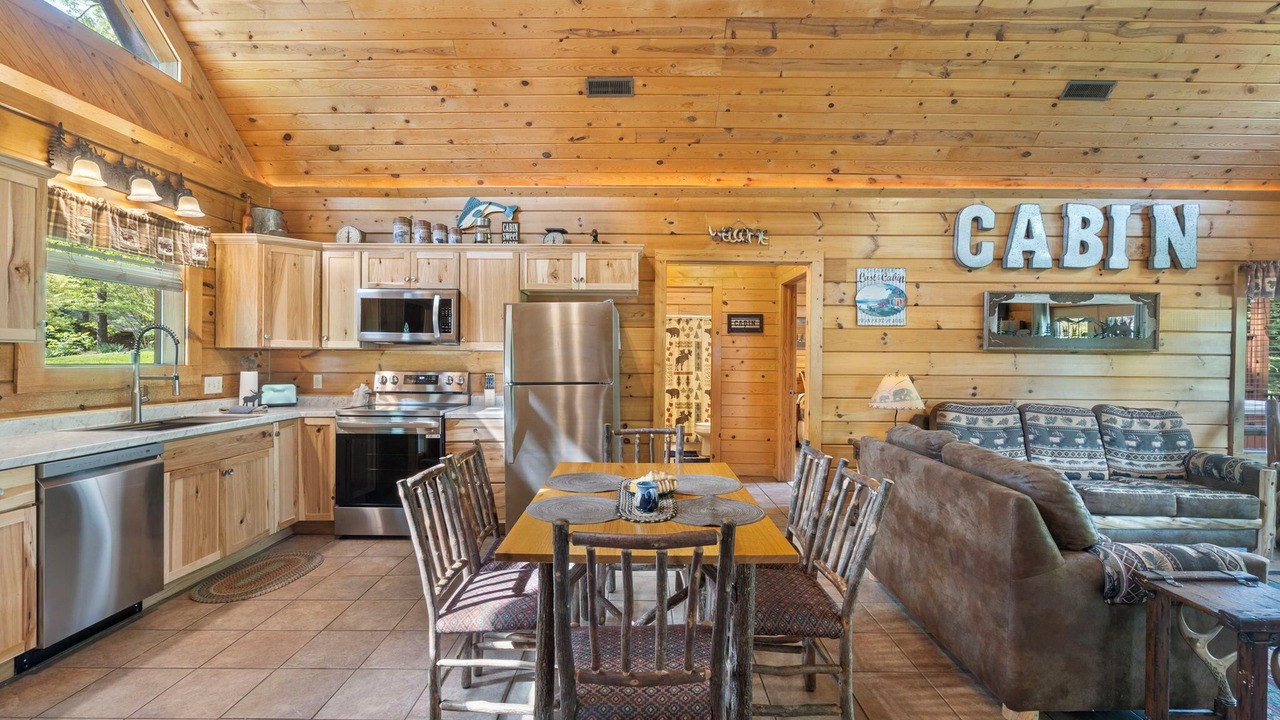 Photo of Kitchen in Branson Cedars