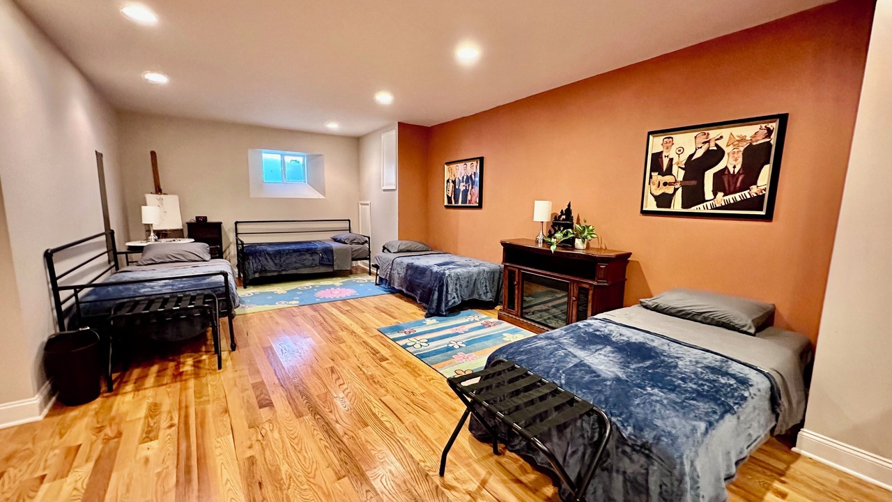 Photo of Bedroom in Saratoga Springs