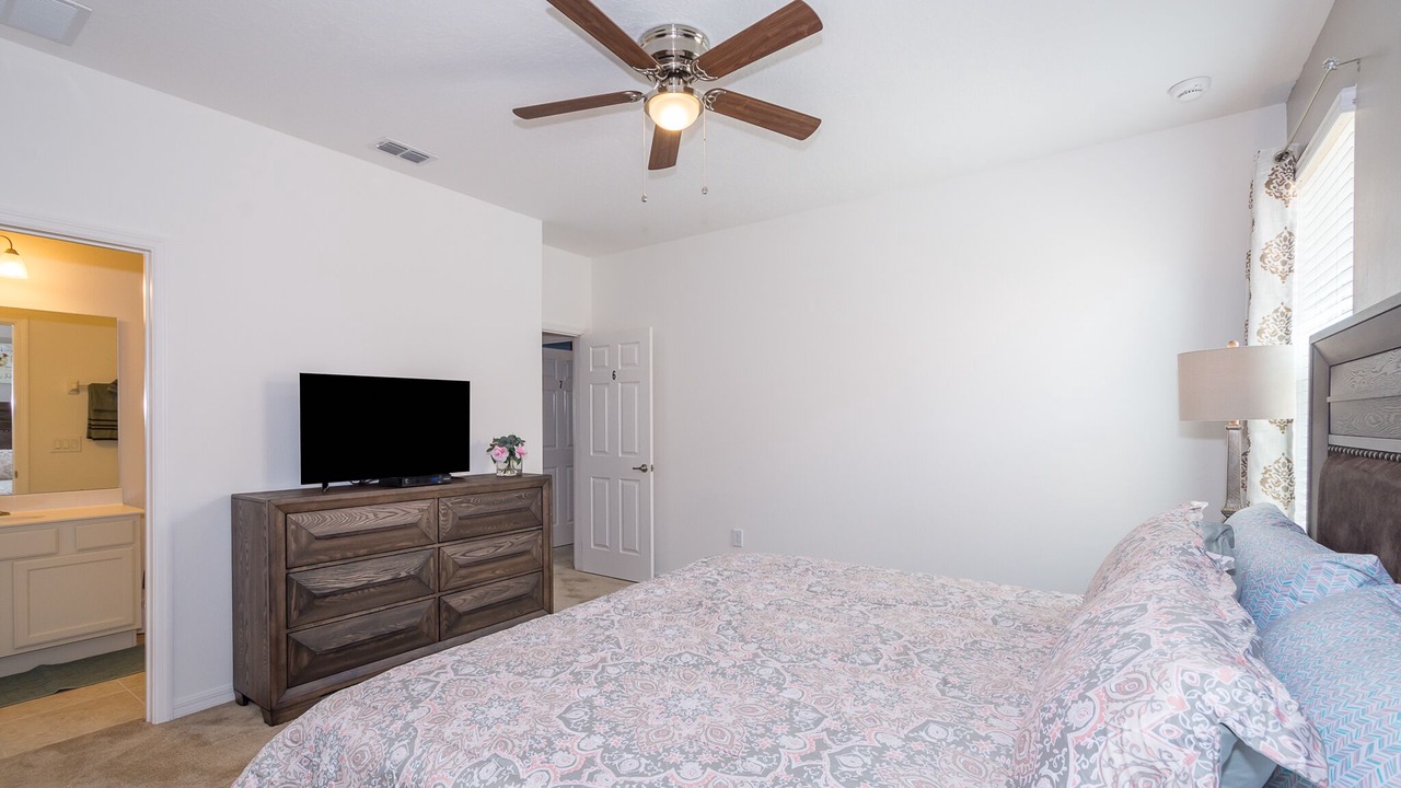 Photo of Bedroom in Loughman