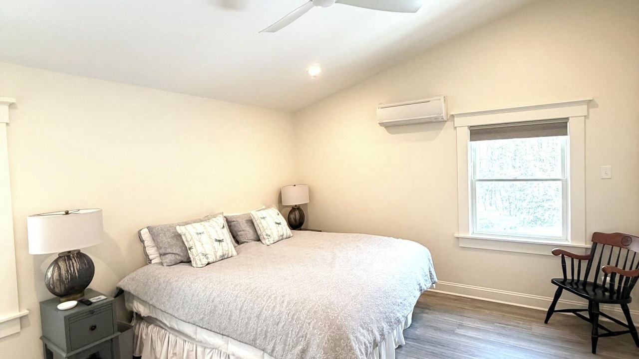 Photo of Bedroom in Oxford