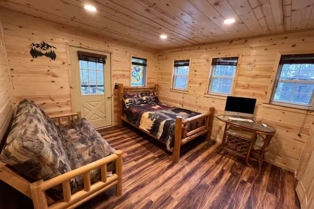 Photo of Bedroom in Cabins