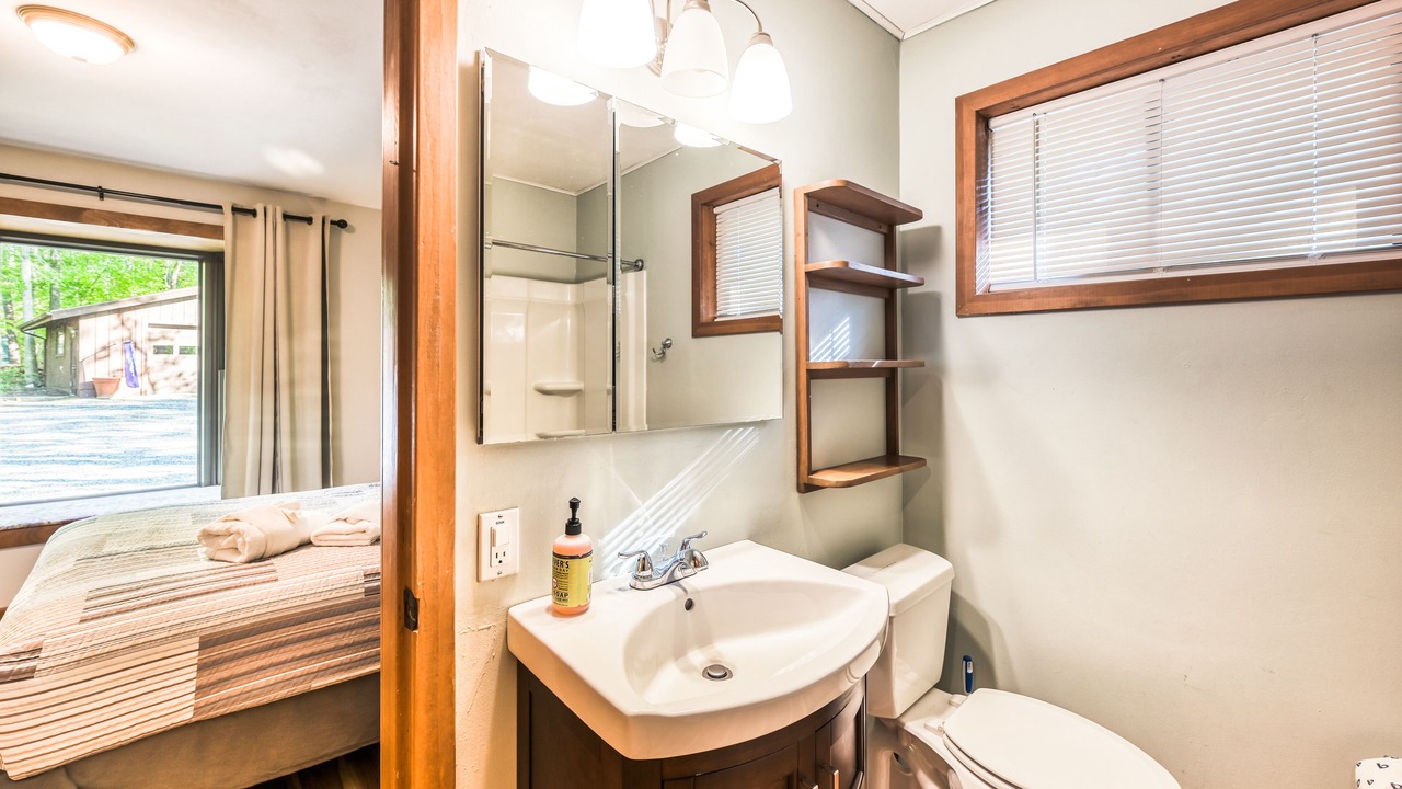 Photo of Bathroom in Mineral