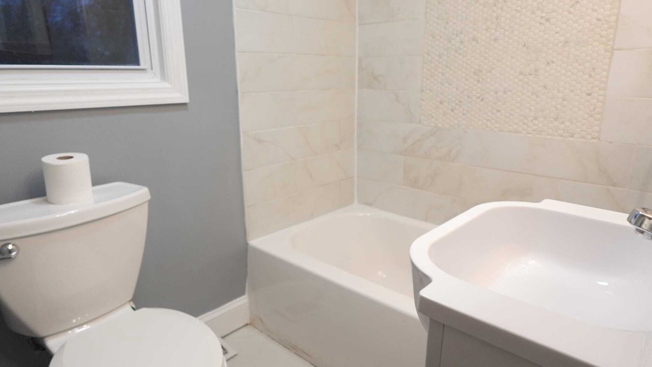 Photo of Bathroom in Lochearn