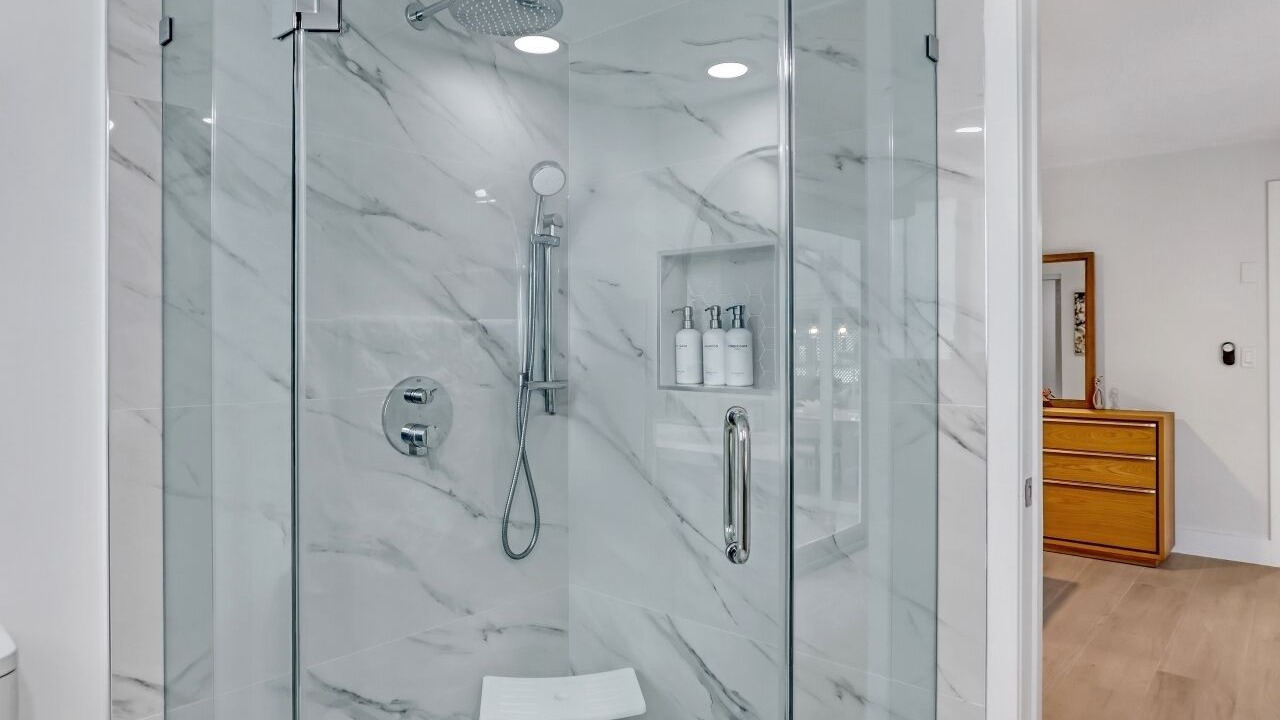 Photo of Bathroom in Hunt Club