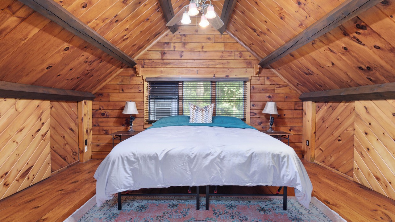Photo of Bedroom in Pratts