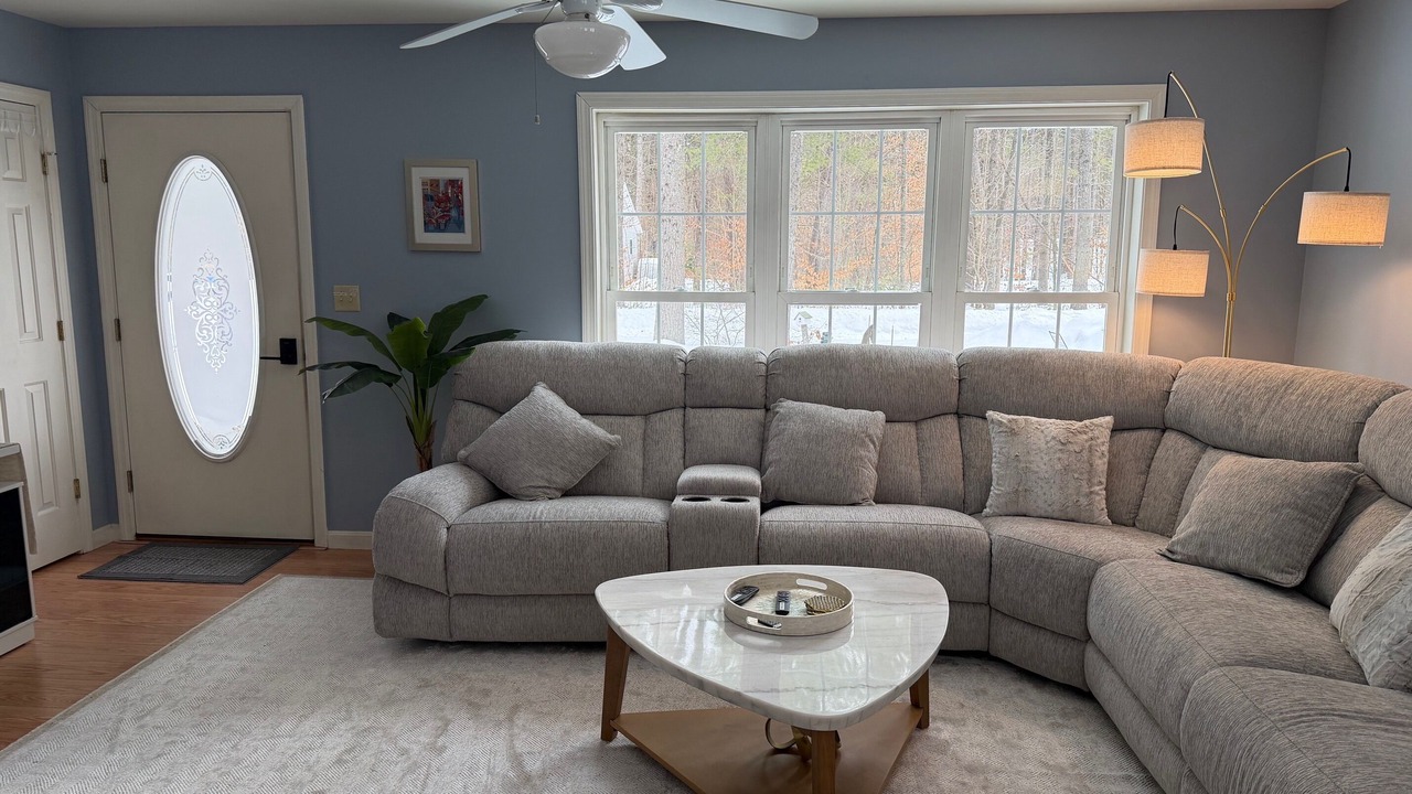 Photo of Livingroom in Tamworth