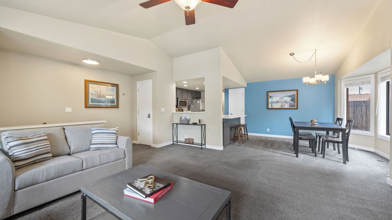 Photo of Livingroom in Boise Bench