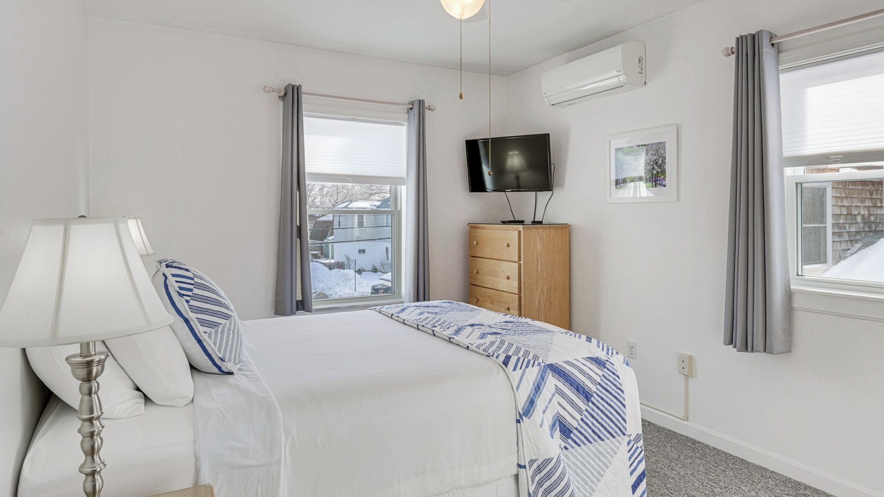 Photo of Bedroom in Bar Harbor