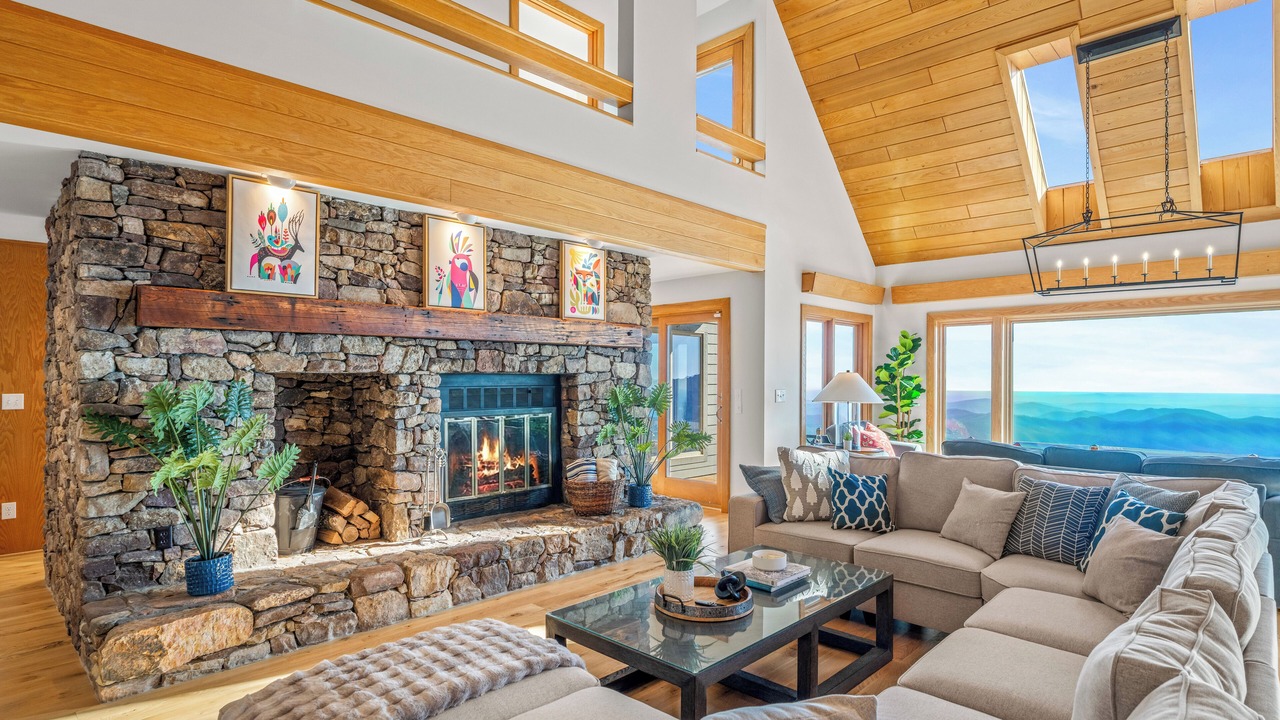 Photo of Livingroom in Nellysford