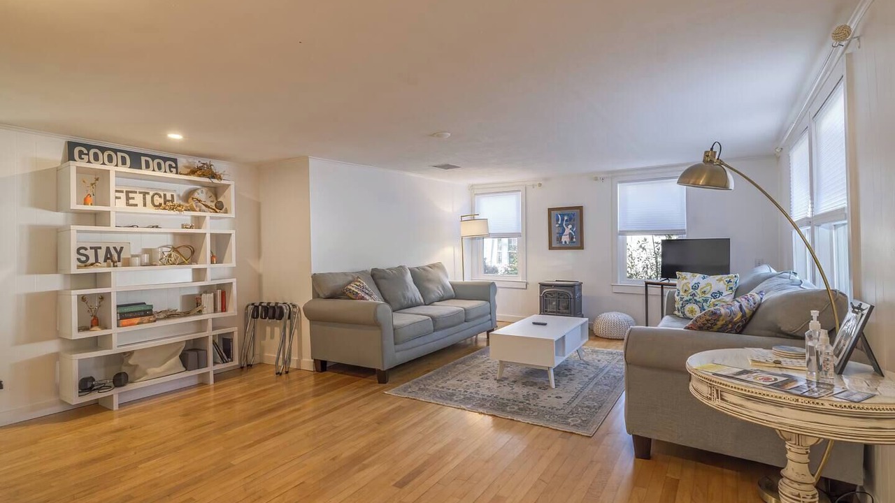 Photo of Livingroom in Bass Harbor