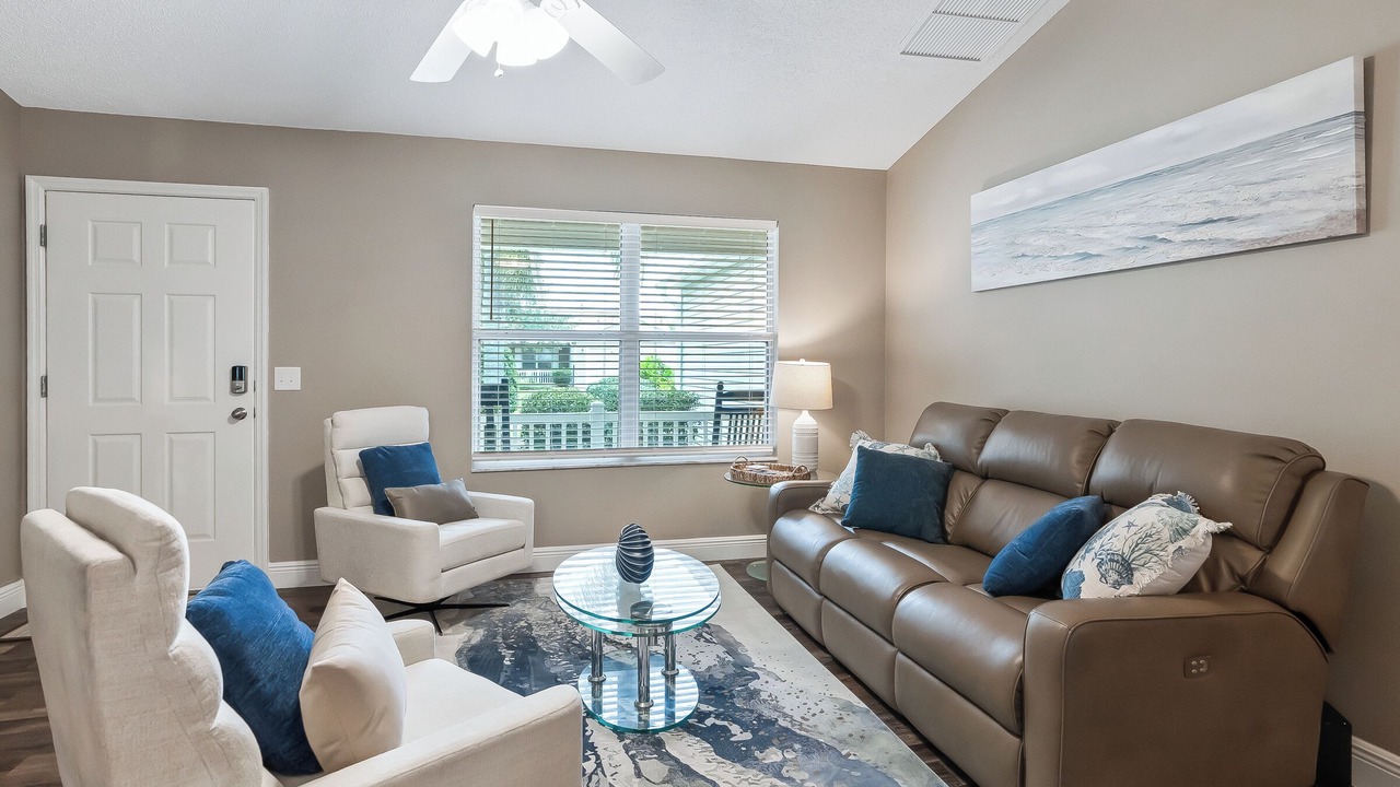 Photo of Livingroom in Liberty Park