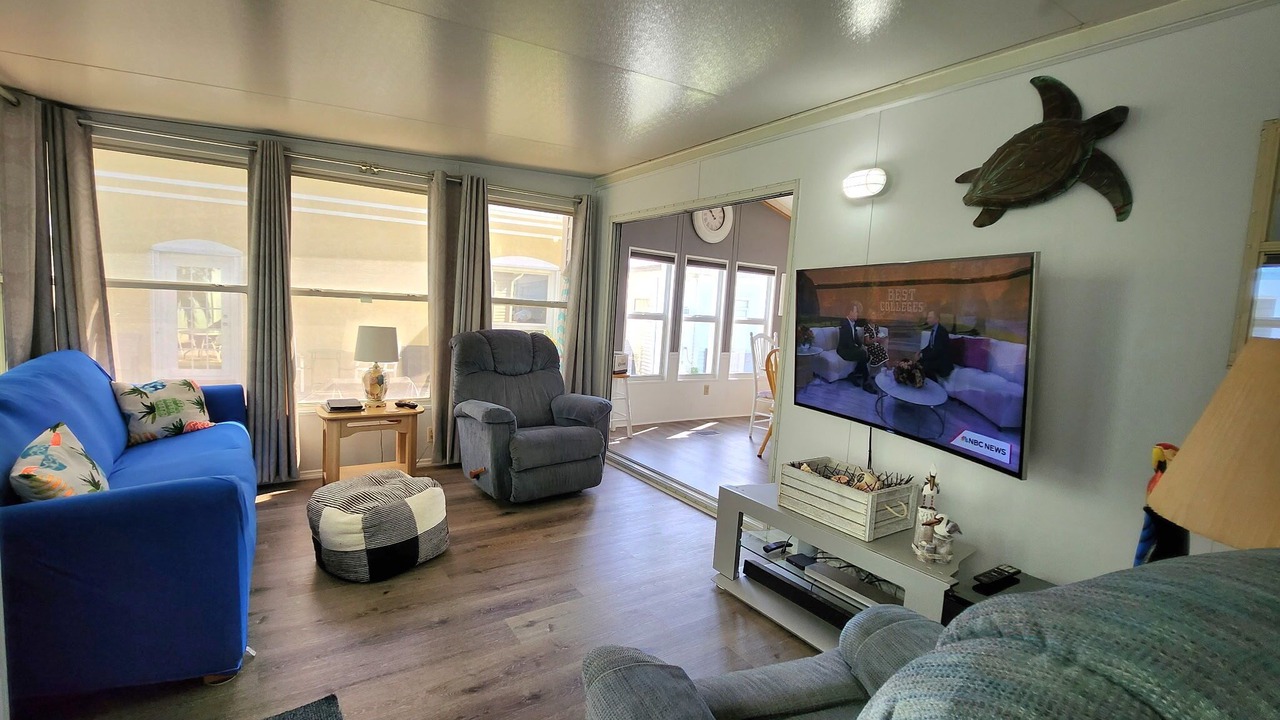Photo of Livingroom in Nettles Island