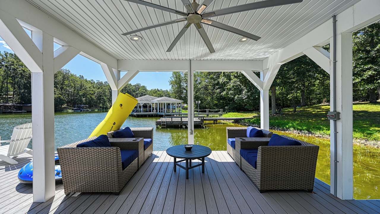 Photo of Patio Balcony in Blue Water