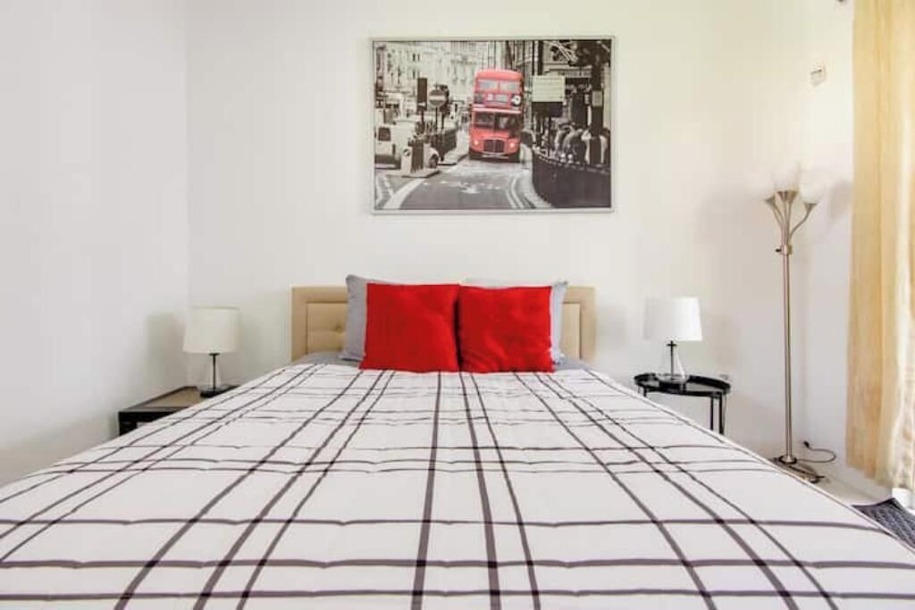 Photo of Bedroom in Tamiami