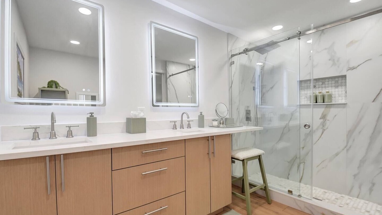 Photo of Bathroom in Parker Ridge