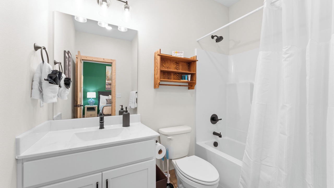 Photo of Bathroom in Hollister