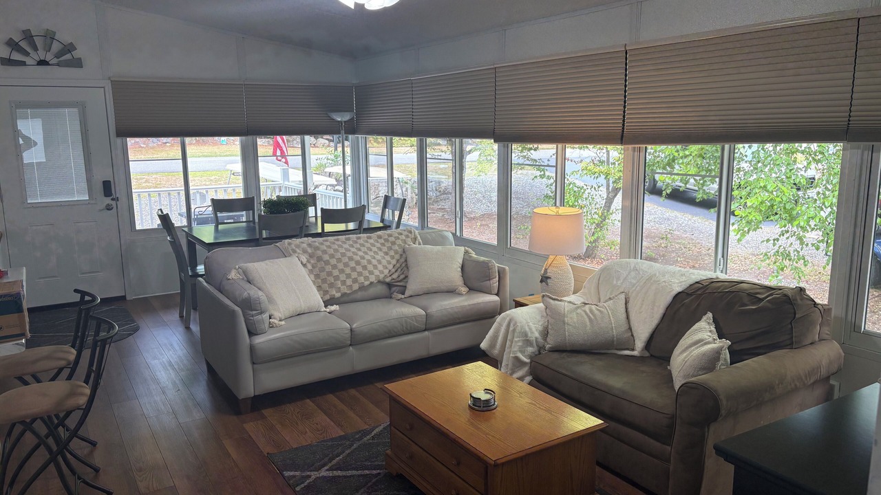 Photo of Livingroom in South Casco