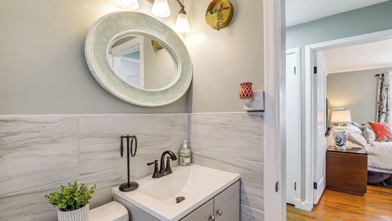 Photo of Bathroom in Lochearn