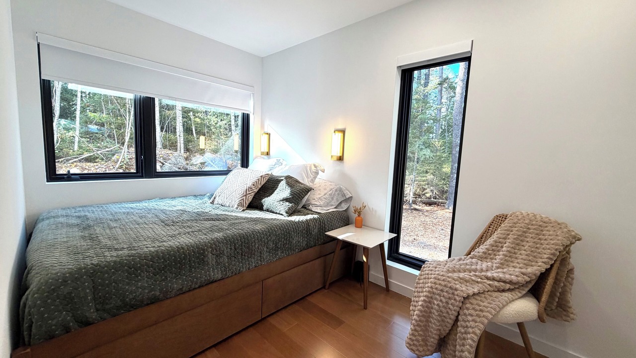 Photo of Bedroom in Lakeville