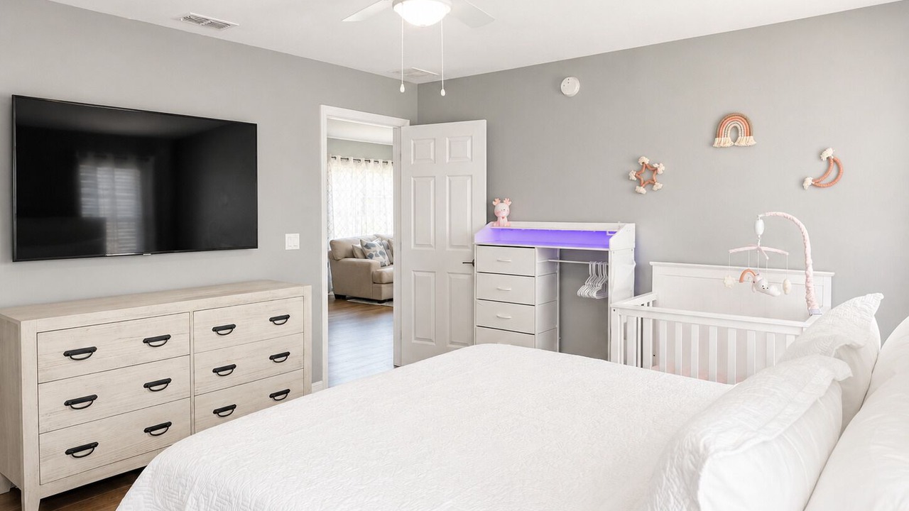 Photo of Bedroom in Silver Springs Shores