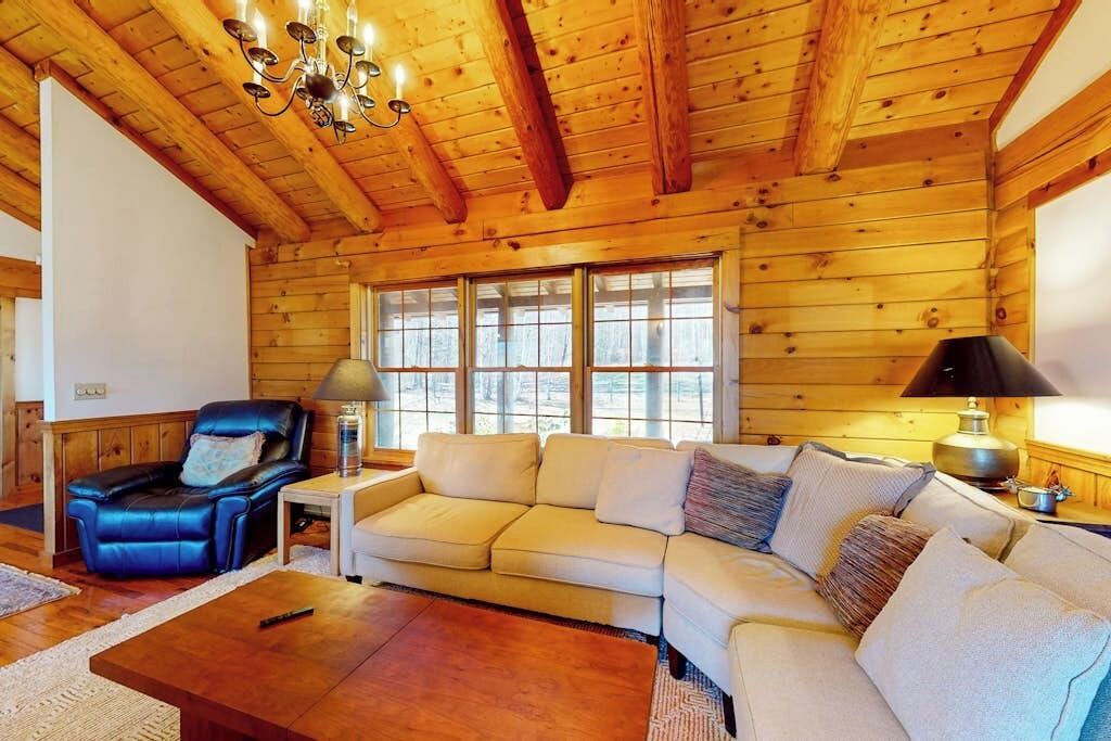 Photo of Livingroom in Easton