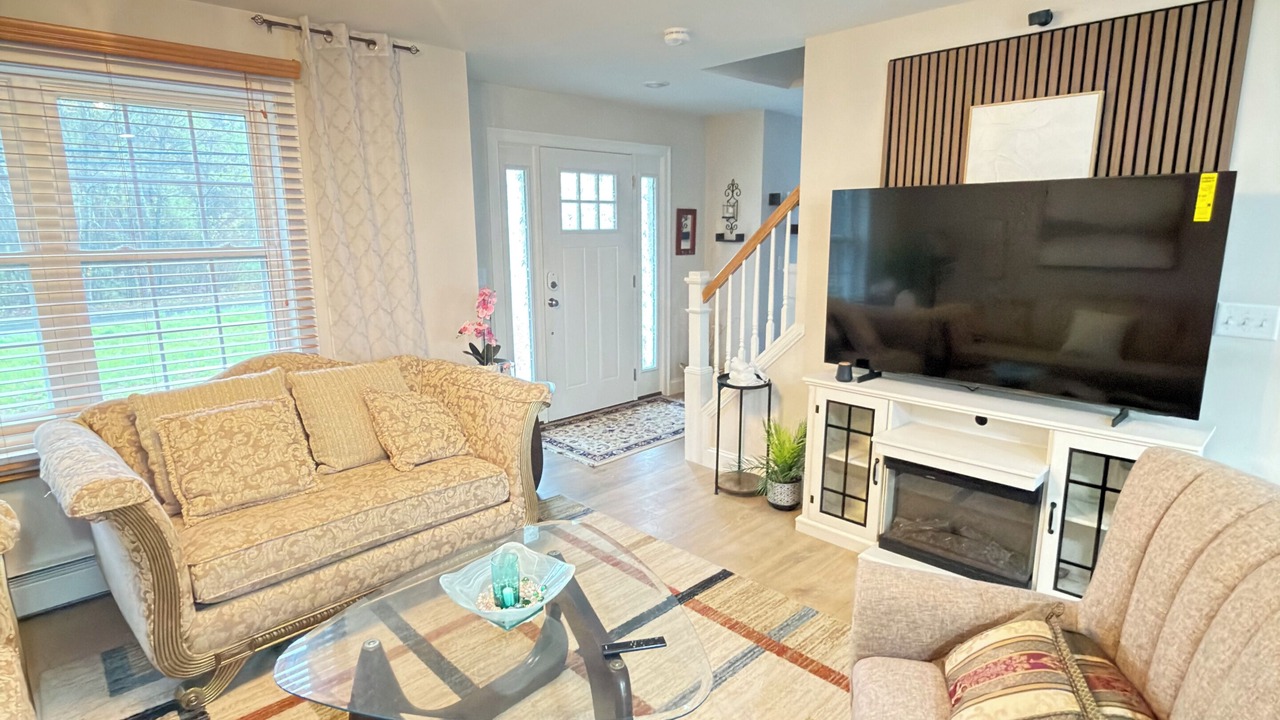 Photo of Livingroom in Templeton