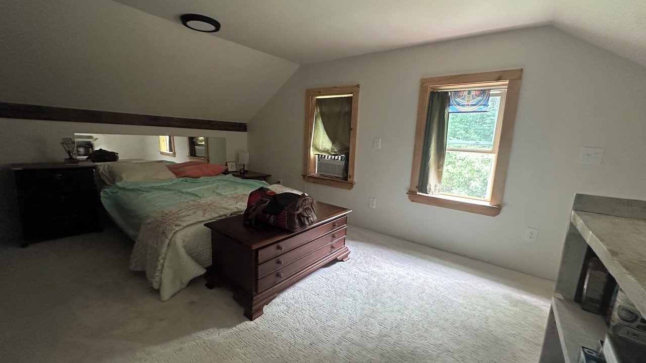 Photo of Bedroom in North Bennington Historic District