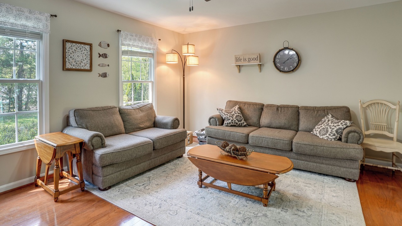 Photo of Livingroom in Morgan II