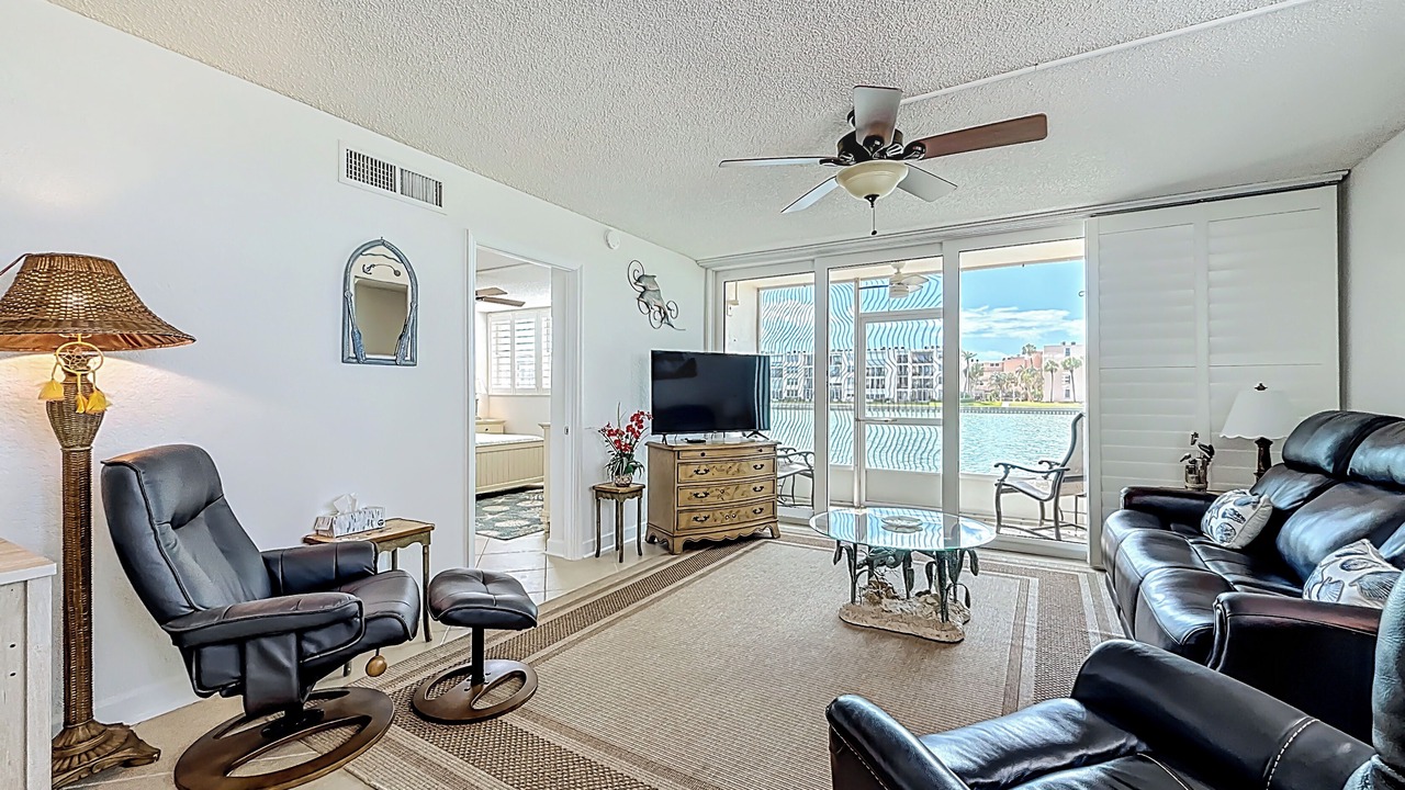 Photo of Livingroom in South Pasadena