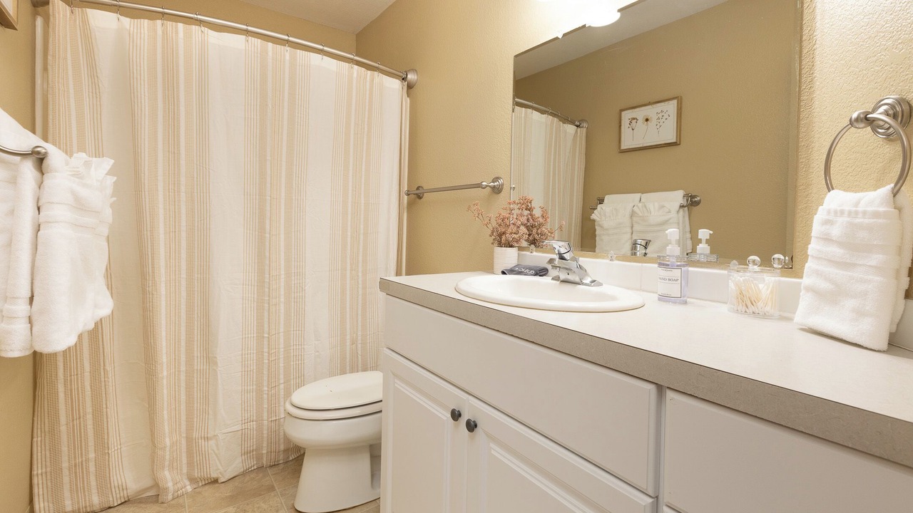 Photo of Bathroom in Veterans Park