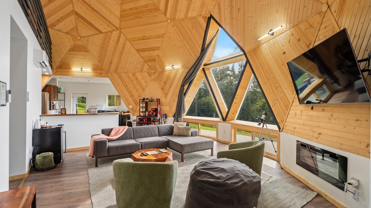 Photo of Livingroom in Front Royal