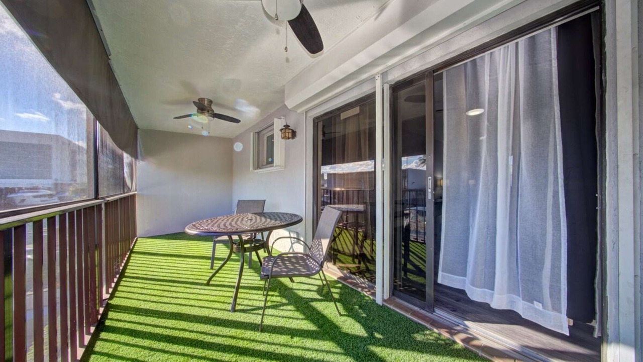 Photo of Patio Balcony in Harbordale