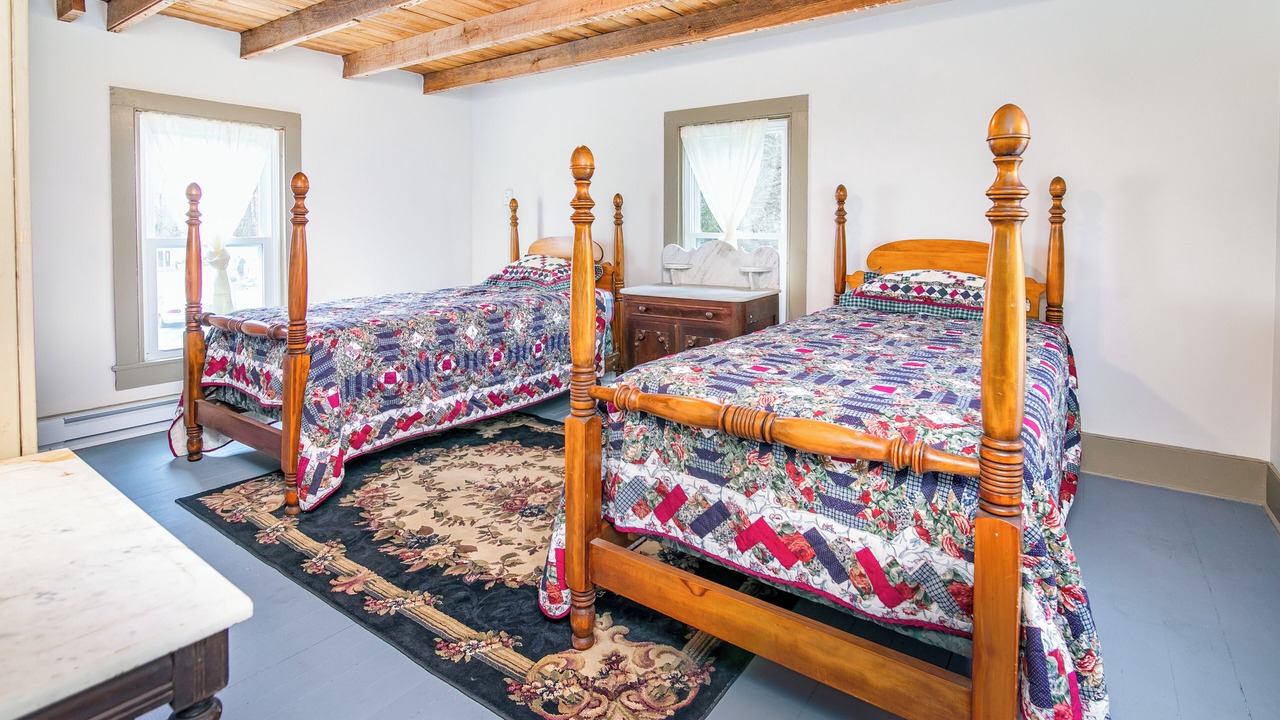 Photo of Bedroom in Deal Island