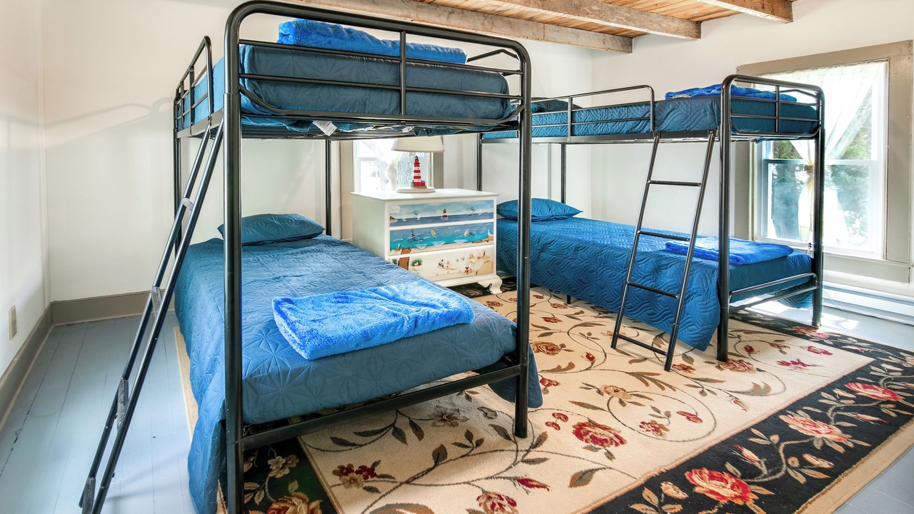 Photo of Bedroom in Deal Island